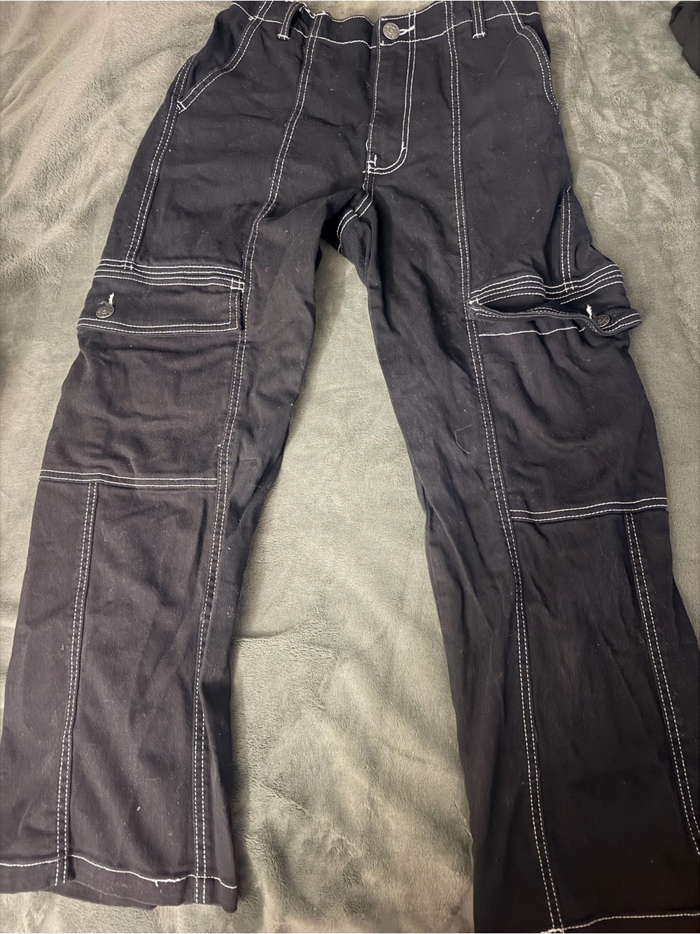 Women’s Madden nyc Cargo Jeans with Contrast Stitching wide leg